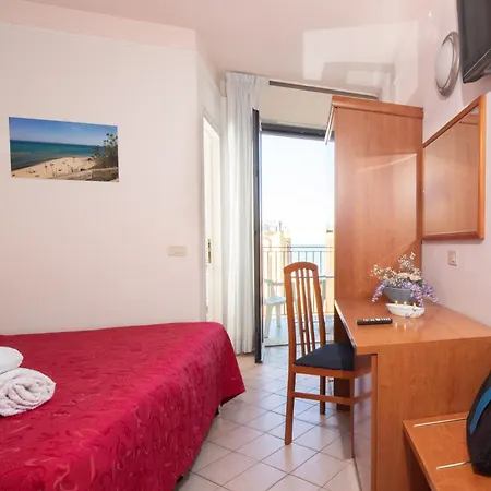 Acrux 3* Gabicce Mare