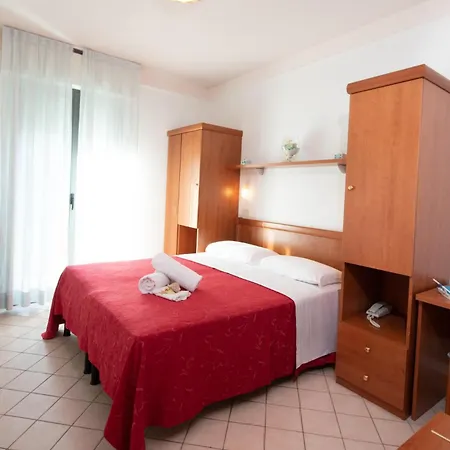 Acrux Hotel 3*