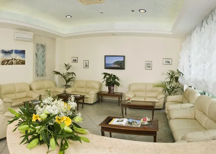 Acrux 3* Gabicce Mare